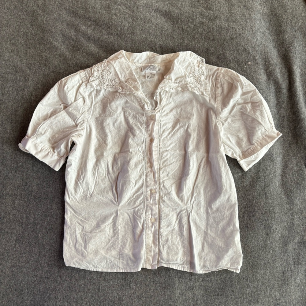 Women's White Button-Up Blouse with Lace Collar